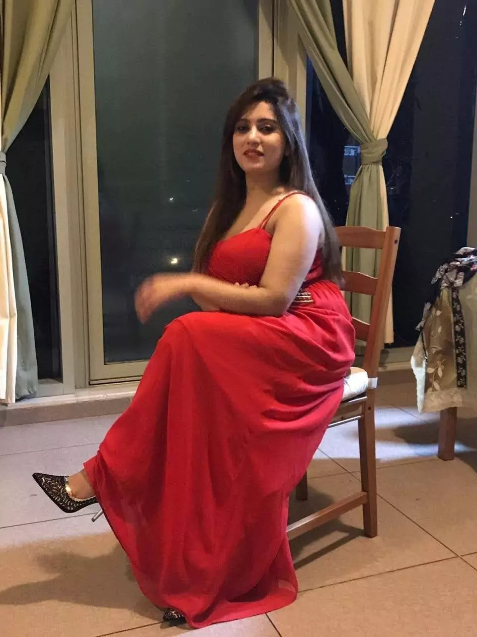 Escort Service in Hazratganj