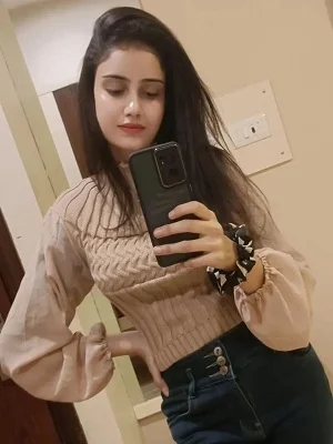 Independent Hazratganj Call Girl